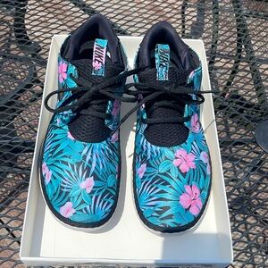Nike Men's Floral Blue Sneakers